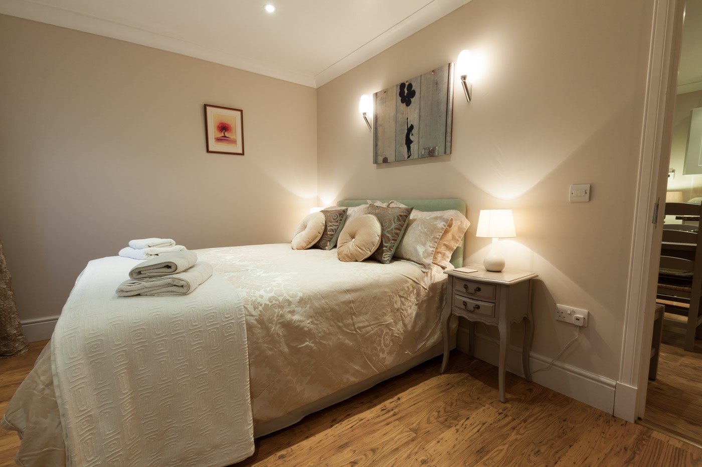 Double bedroom with bedside tables.