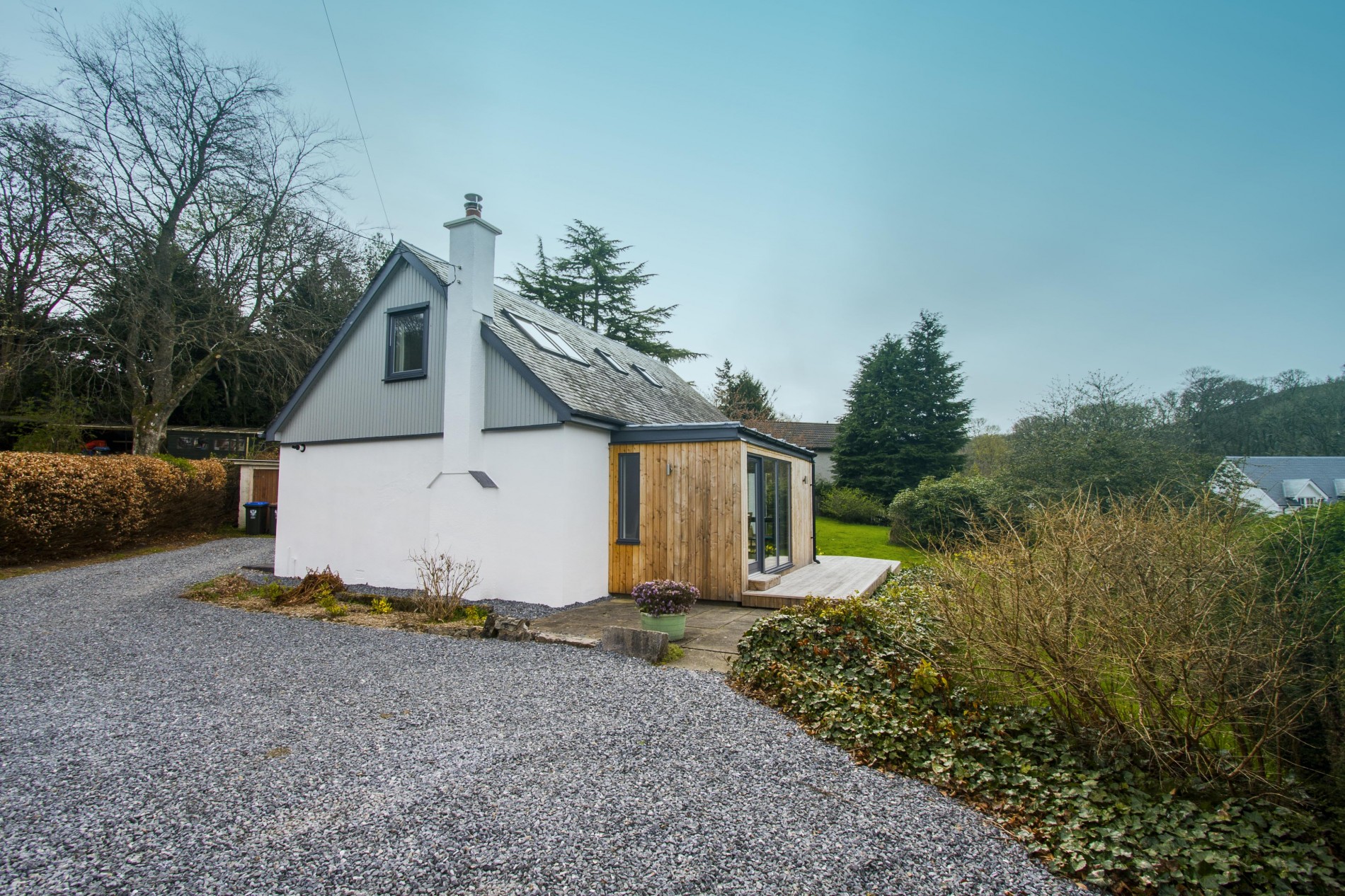 Gravel driveway with ample parking